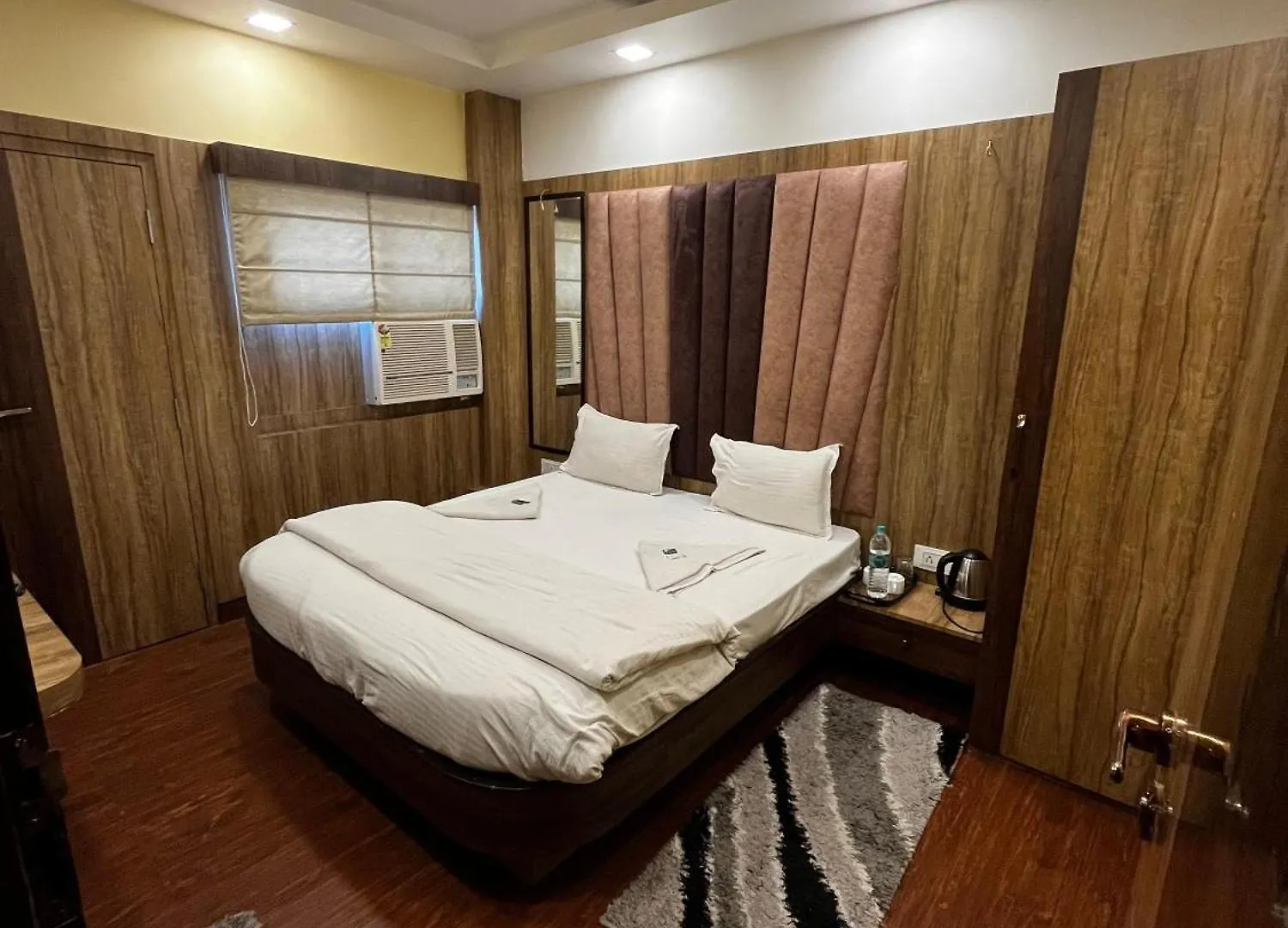Ks Paying Guest House Варанаси